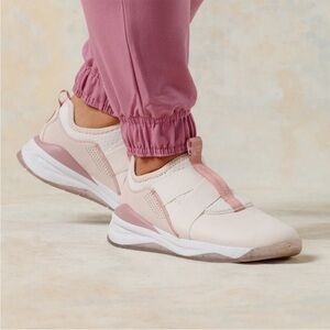 NEW CLOVE x Clara Blush Limited Edition
Nursing Shoes